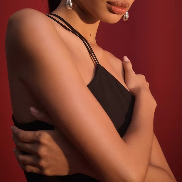 Anthropologie Sunday in Brooklyn Asymmetrical Halter Ruffle Top - Picture 4 of 7